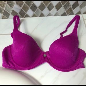 Victoria’s Secret bra - Fuchsia 34C